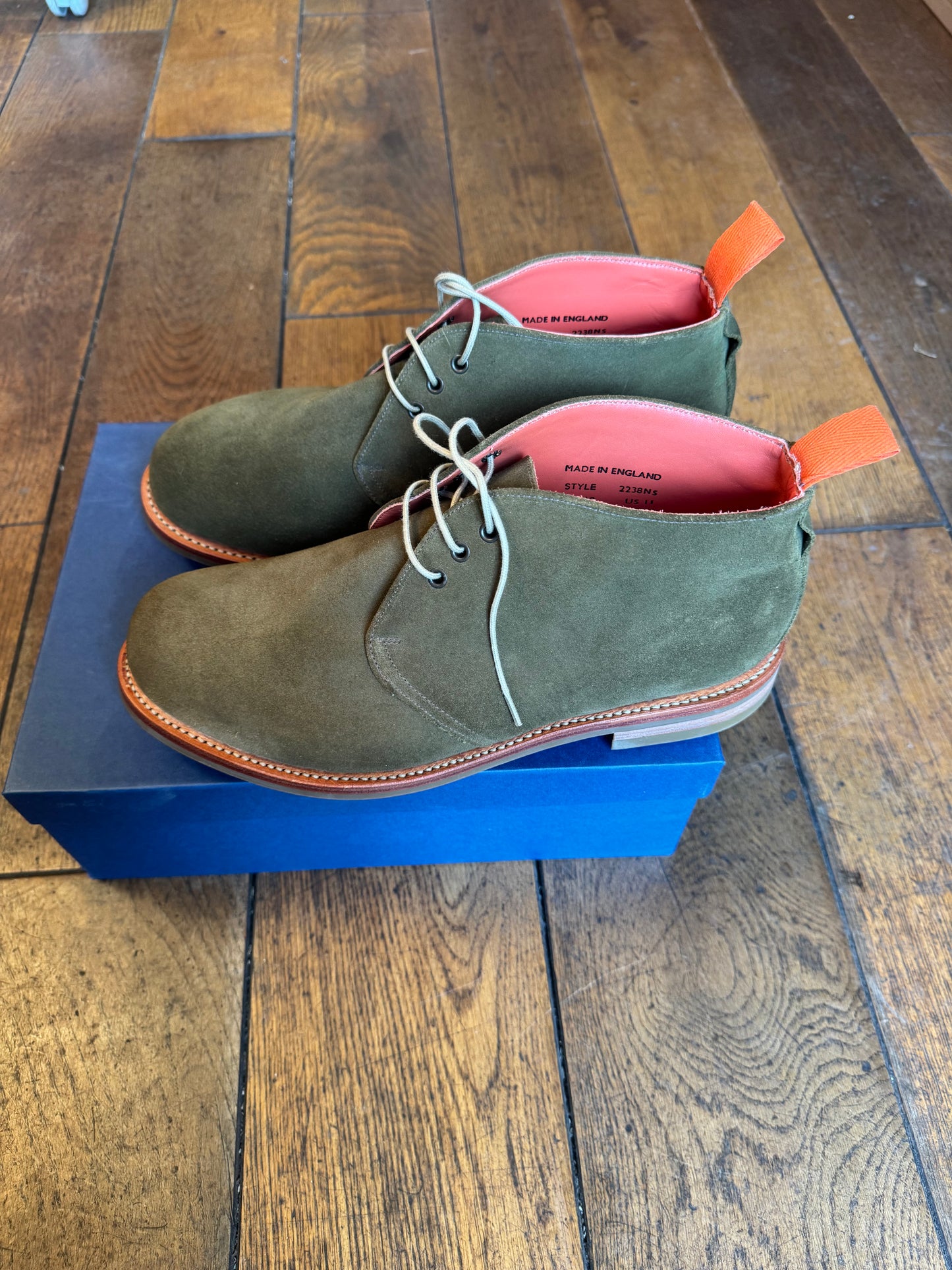 Edward Berrington Chukka boot - Moss Green Suede